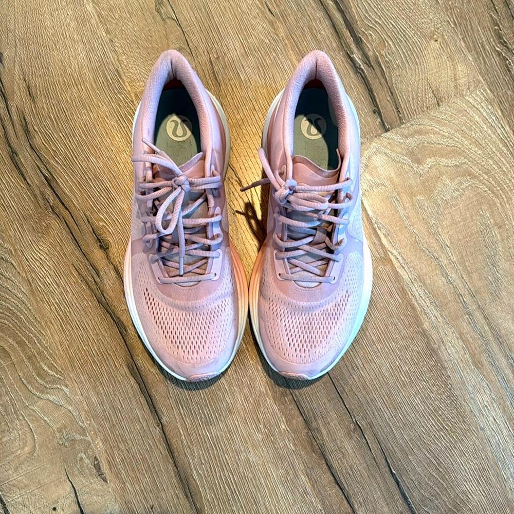 Lululemon Women’s Blissfeel Running Shoe - Size 9.5